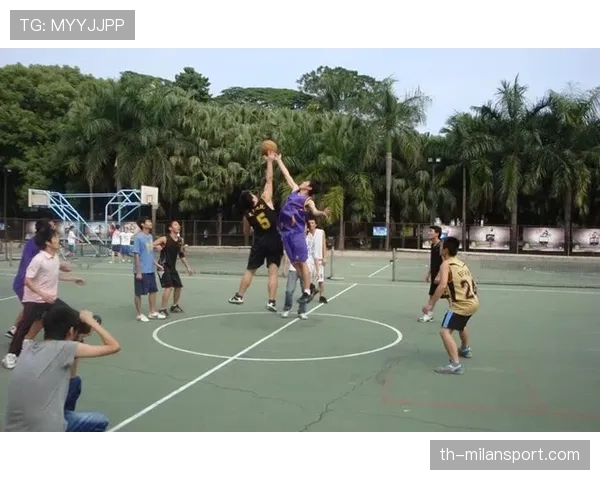 篮球跳球规则的核心机制与适用场景解析 篮球跳球规则的核心机制与适用场景解析